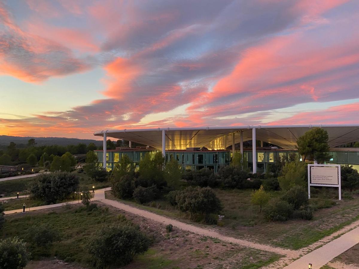 Thecamp Hotel & Lodges - Aix En Provence Экс-ан-Прованс Экстерьер фото